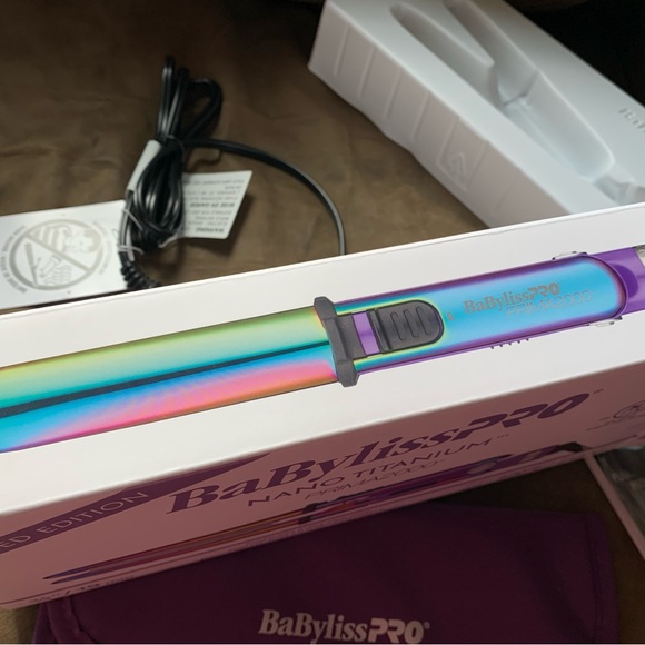 NWOT BaBylissPRO Limited Edition Mini Prima Flat Iron Iridescent Oil Slick - Picture 11 of 16